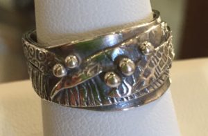 Bits 'n' Pieces Ring @ A Place to Bead | San Marino | California | United States